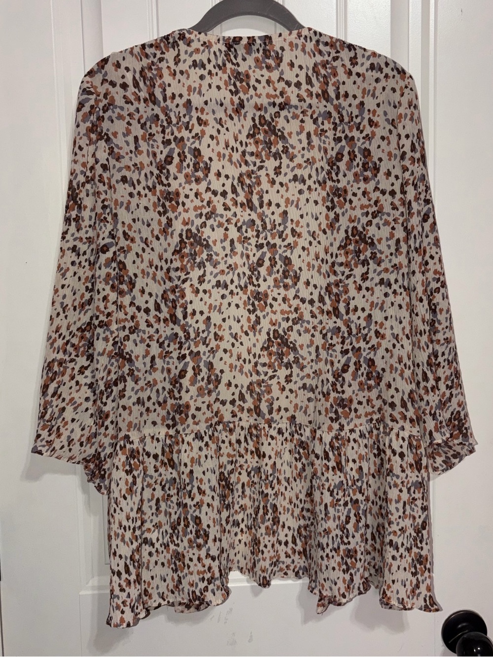 Leopard-Print Ruffle cardigan - Picture 2 of 6